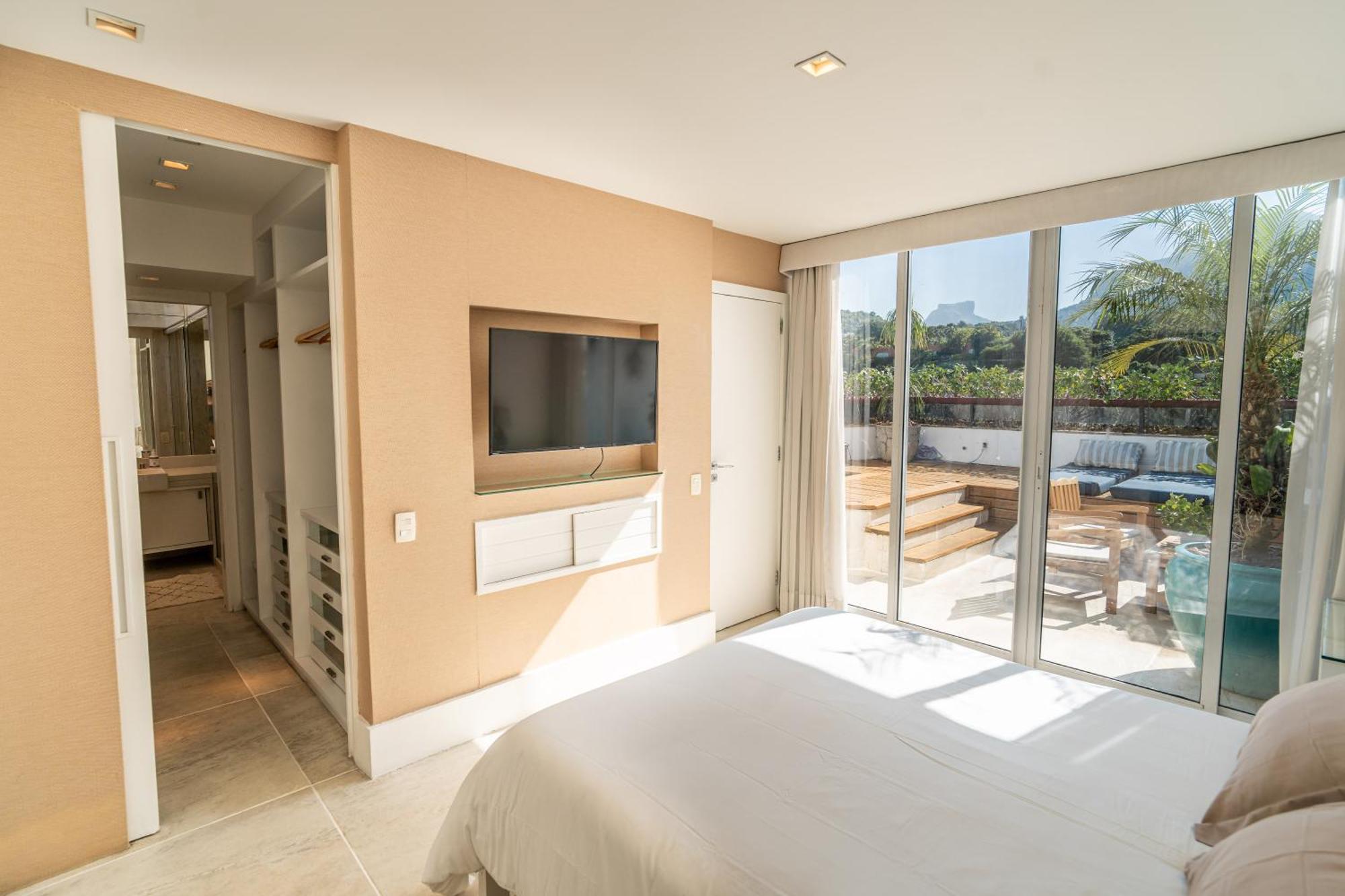 Unbelievable Ph, Leblon! Amazing View And Privacy! Rio de Janeiro