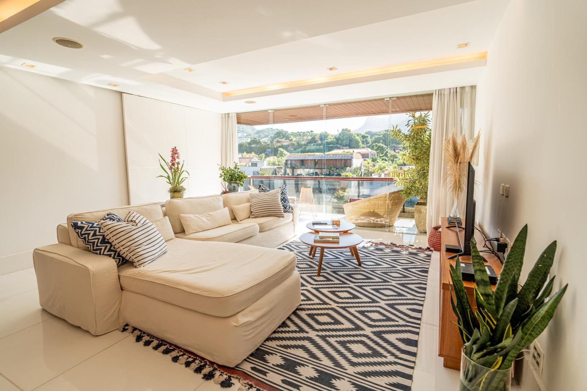 Unbelievable Ph, Leblon! Amazing View And Privacy! Apartment