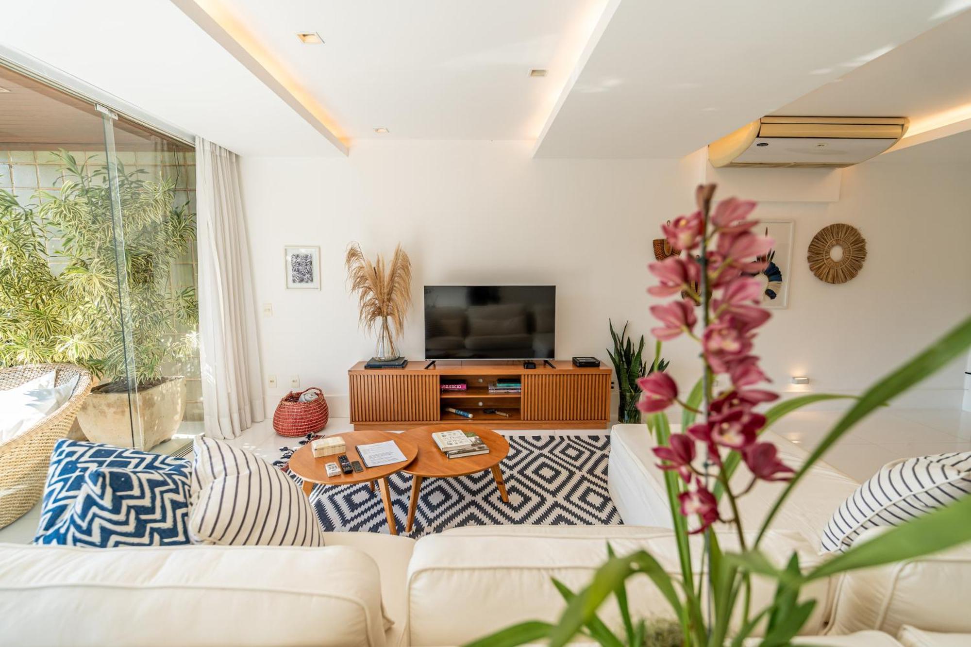 Apartment Unbelievable Ph, Leblon! Amazing View And Privacy! *