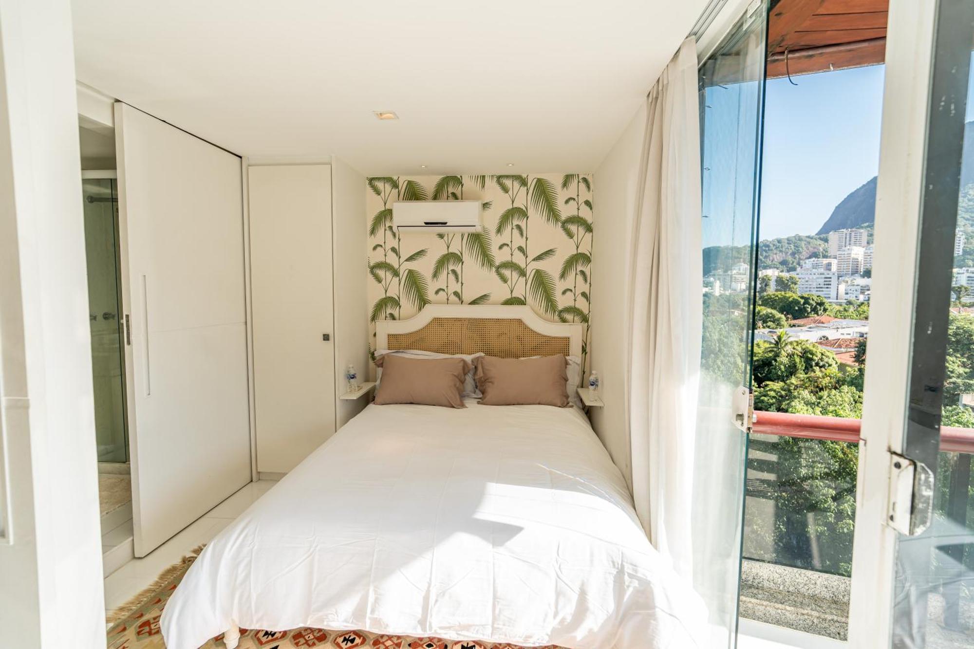 Unbelievable Ph, Leblon! Amazing View And Privacy!